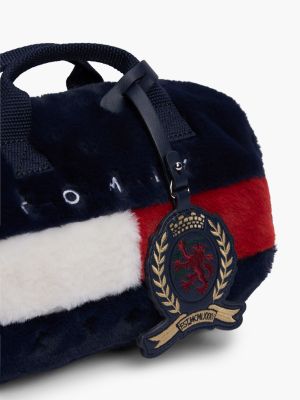 Женские сумки Tommy Hilfiger Tommy Jeans Faux Fur Micro Duffel, цвет: Тёмно-синий — фото 5
