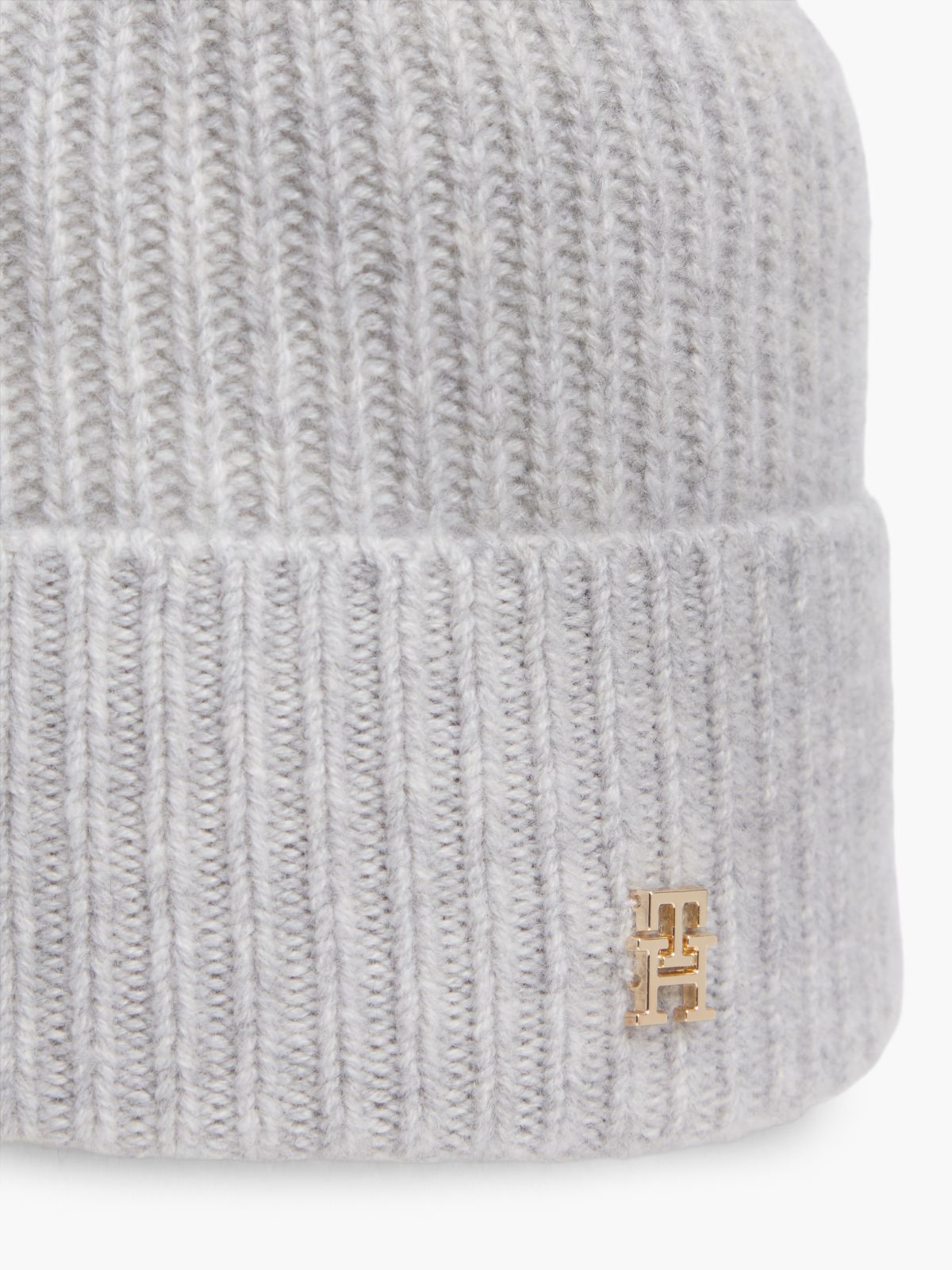 Monogram Hardware Cashmere Beanie — Light Grey Heather