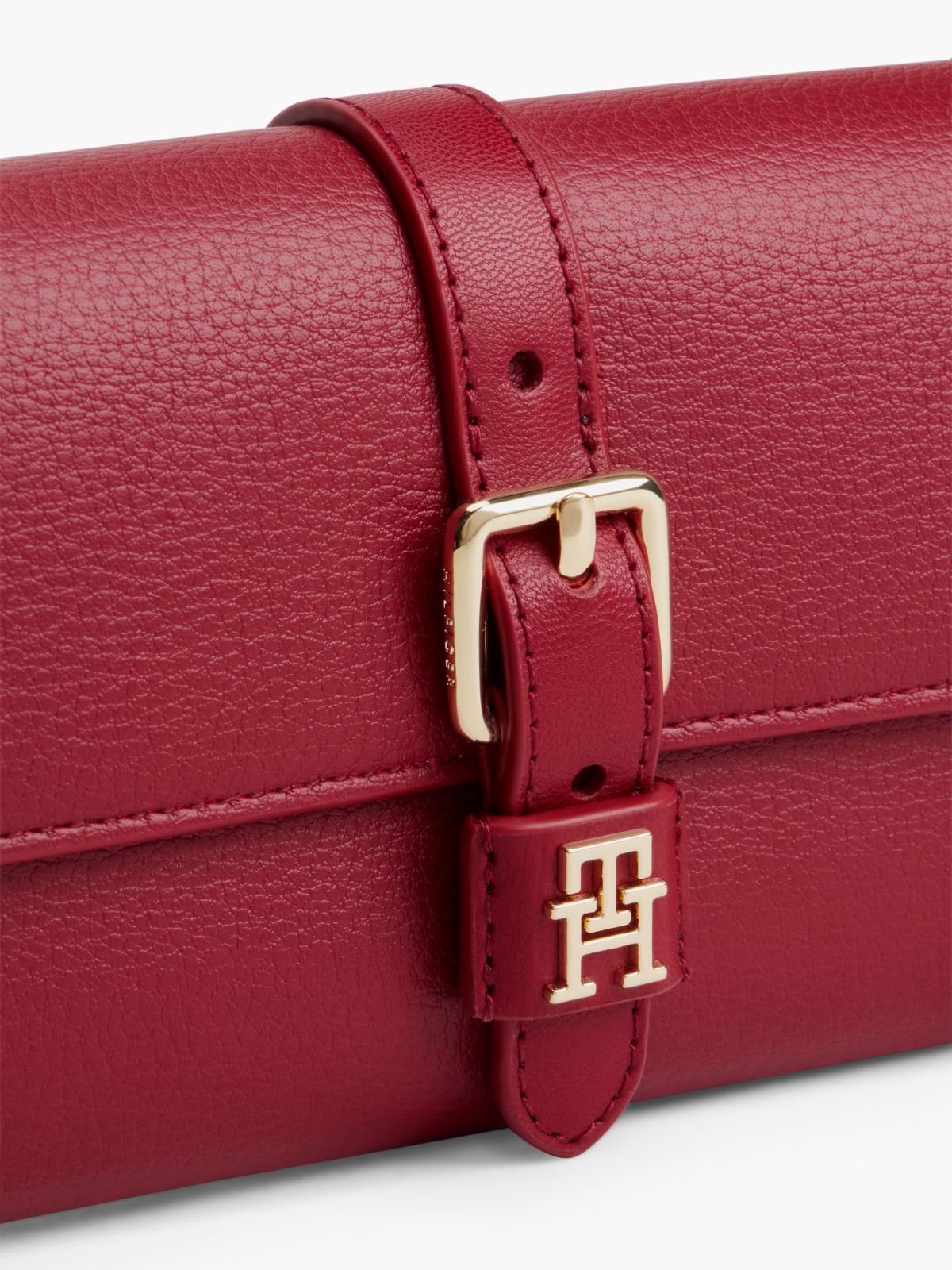 Buckle Monogram Chain Strap Wallet — Autumn Red