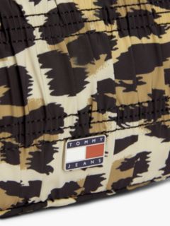 Tommy Jeans Leopard Print Toiletry Bag — Leopard Print 4