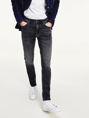 black accidental jeans