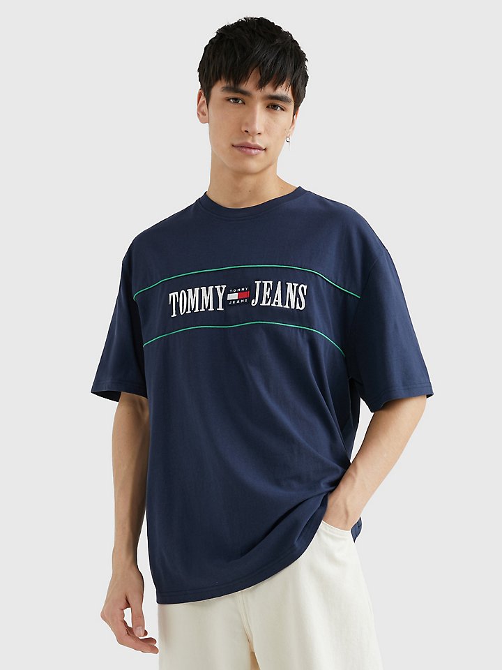 Familielid naaimachine Ik wil niet Retro Logo Skater T-Shirt | Tommy Hilfiger USA