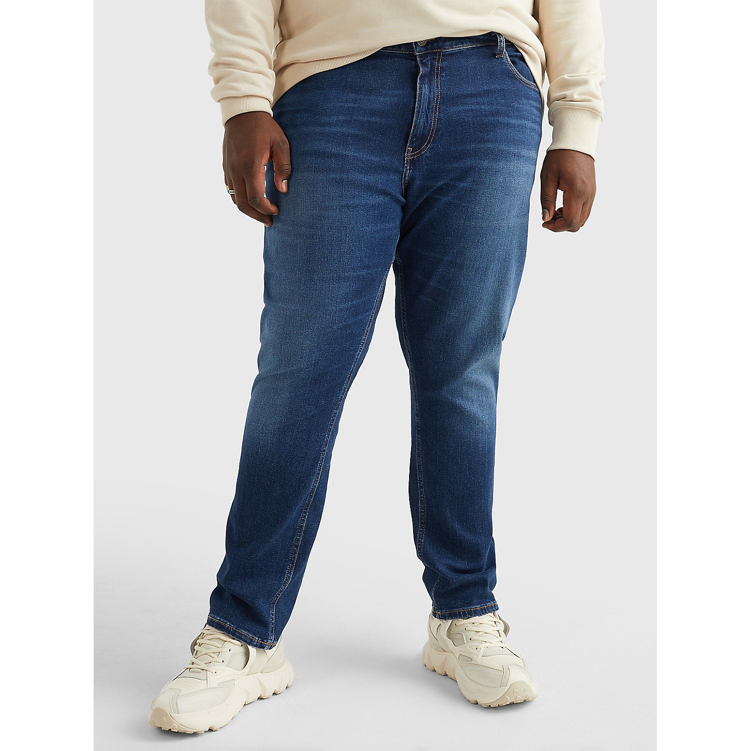 TOMMY HILFIGER Big and Tall Mid Rise Straight Fit Jean