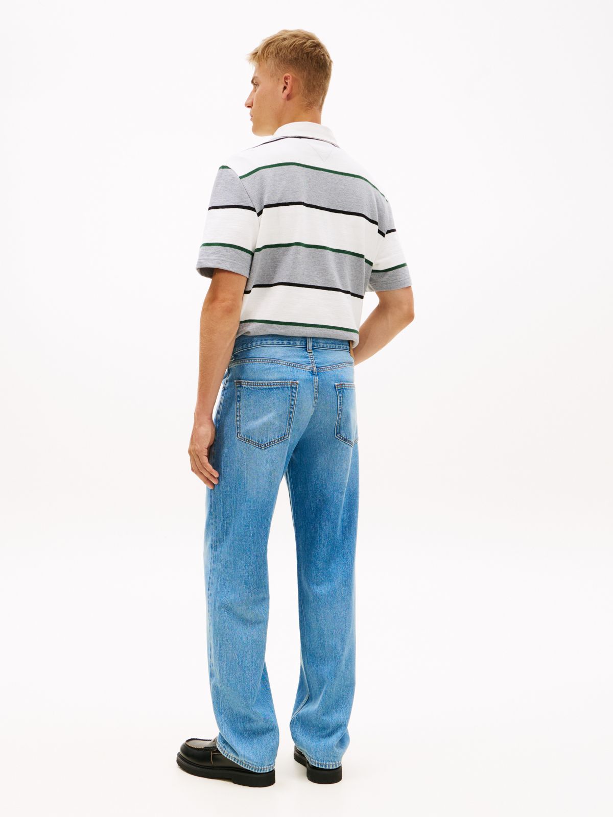 Tommy Jeans Relaxed Straight Jean — Light Wash Denim
