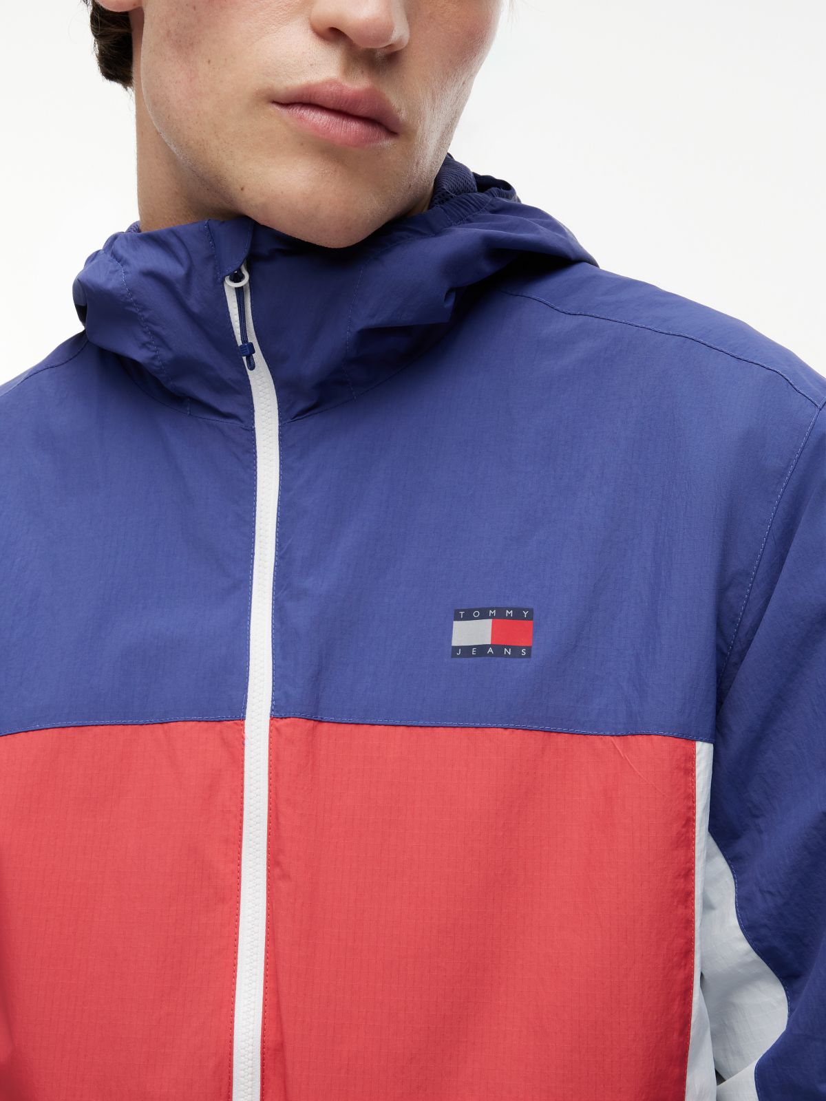 Tommy Jeans Packable Chicago Windbreaker — Anthem Red Multi