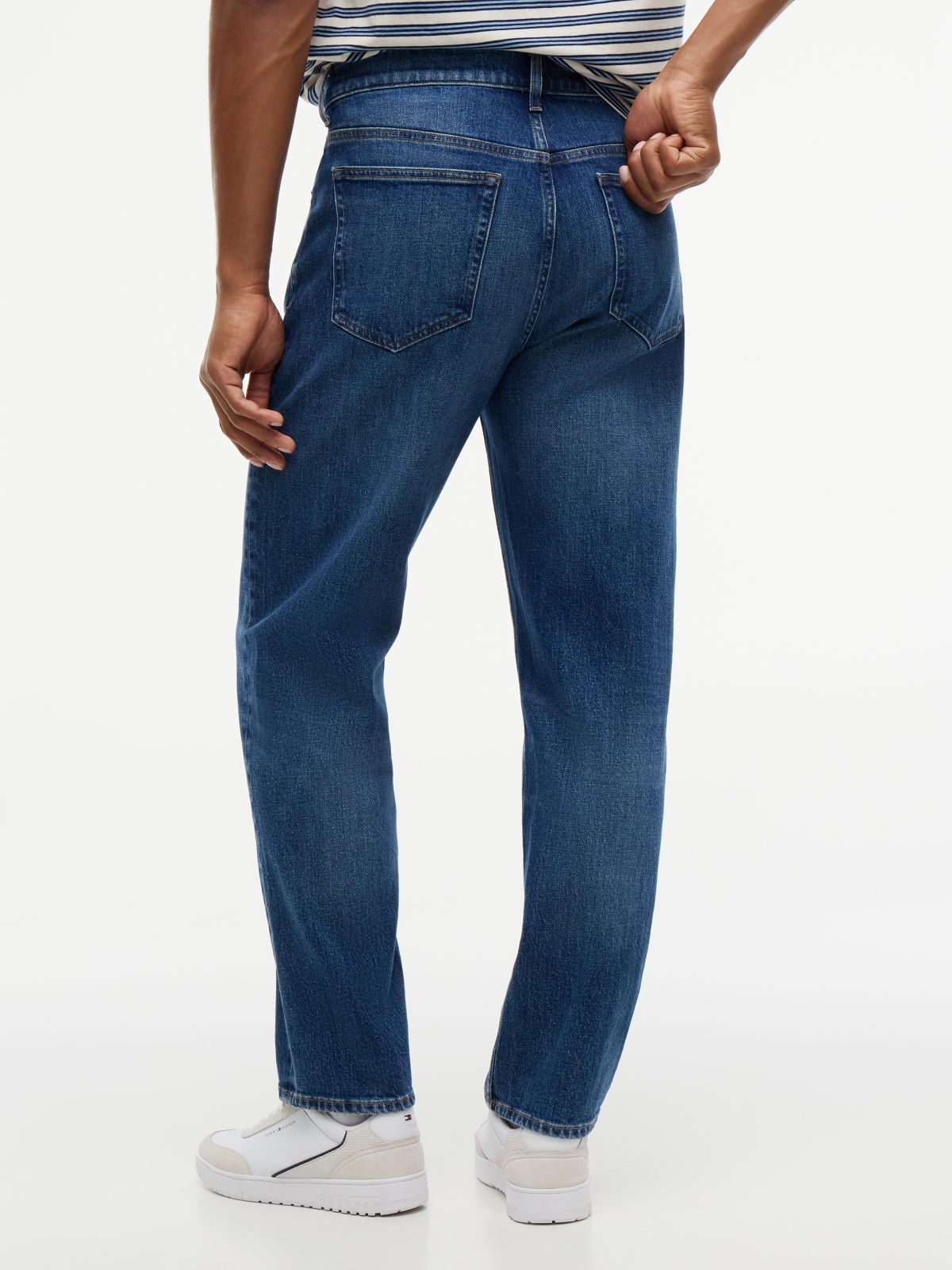 Tommy Jeans Tapered Straight Jean — Dark Wash Denim