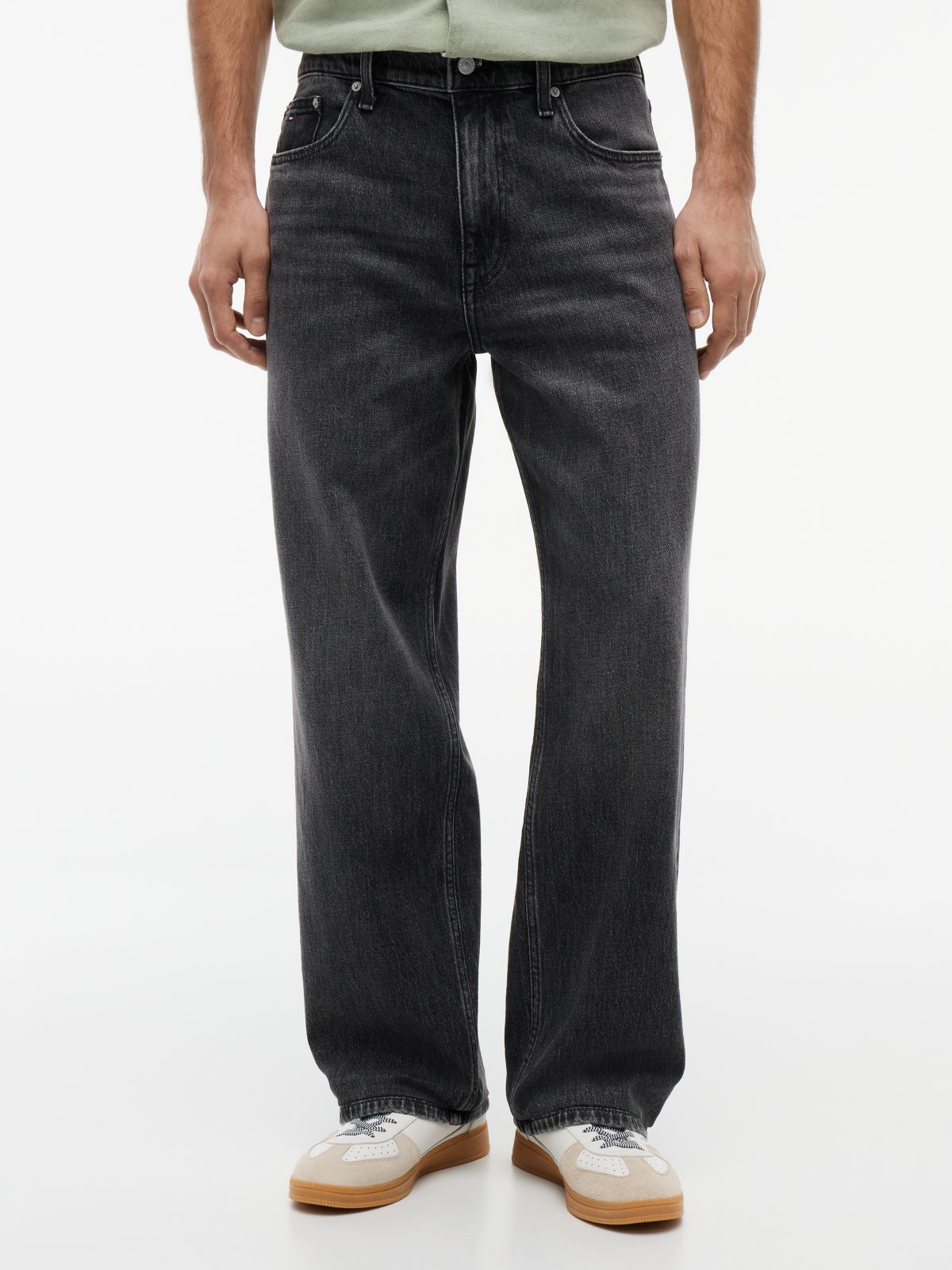 Tommy Jeans Relaxed Straight Jean — Denim Black