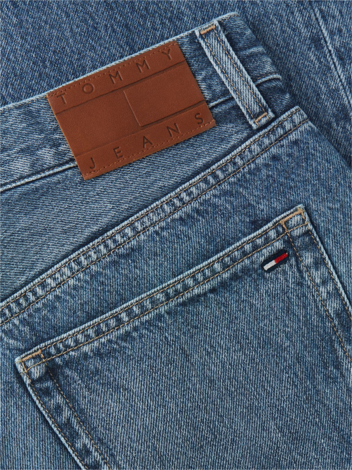 Tommy Jeans Distressed Straight Jean — Medium Wash Denim