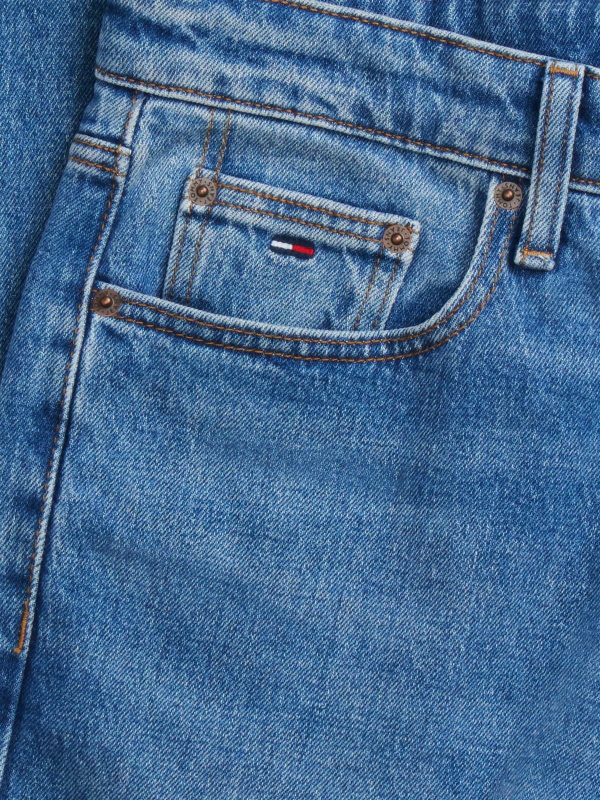 Tommy Jeans Loose Jean — Medium Wash Denim