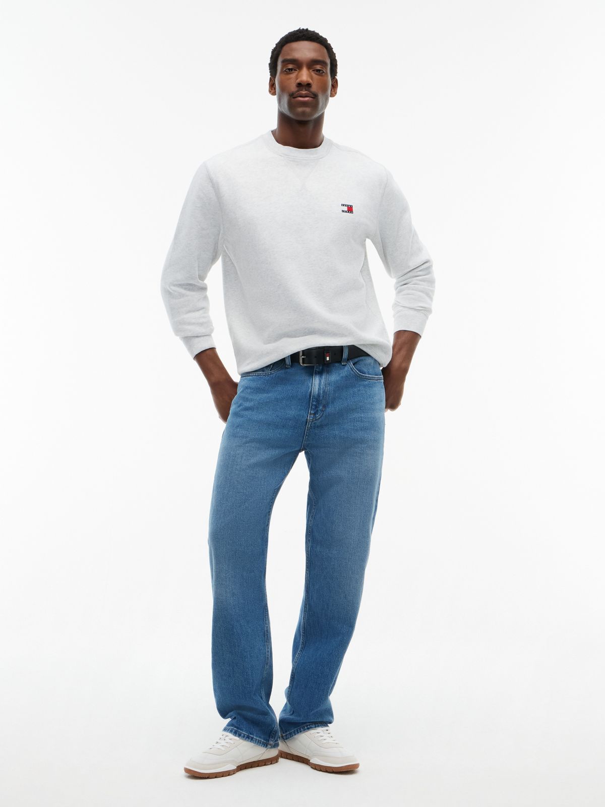 Tommy Jeans Loose Jean — Medium Wash Denim