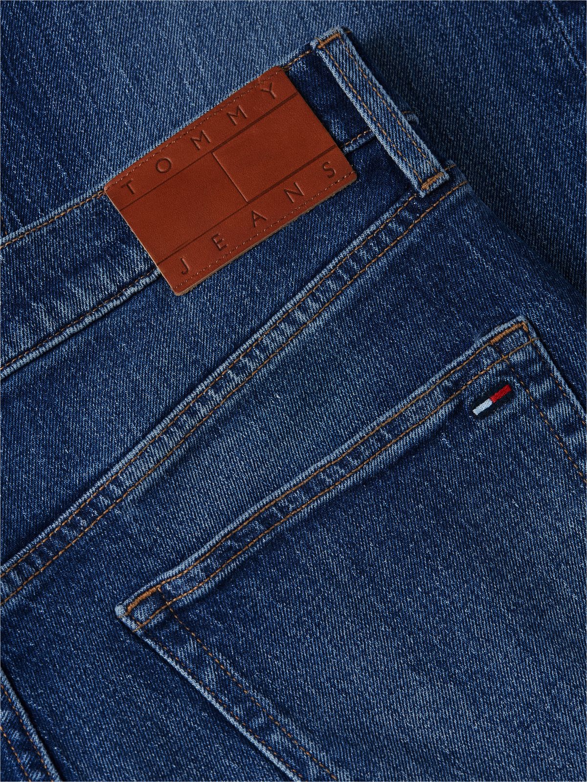 Tommy Jeans Loose Jean — Denim Dark