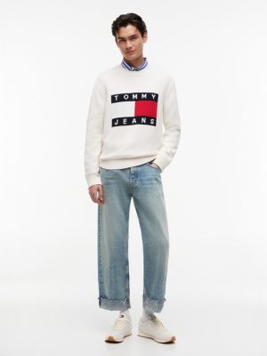Мужские джинсы Tommy Hilfiger Tommy Jeans Flag Logo Crewneck Sweater — фото 2