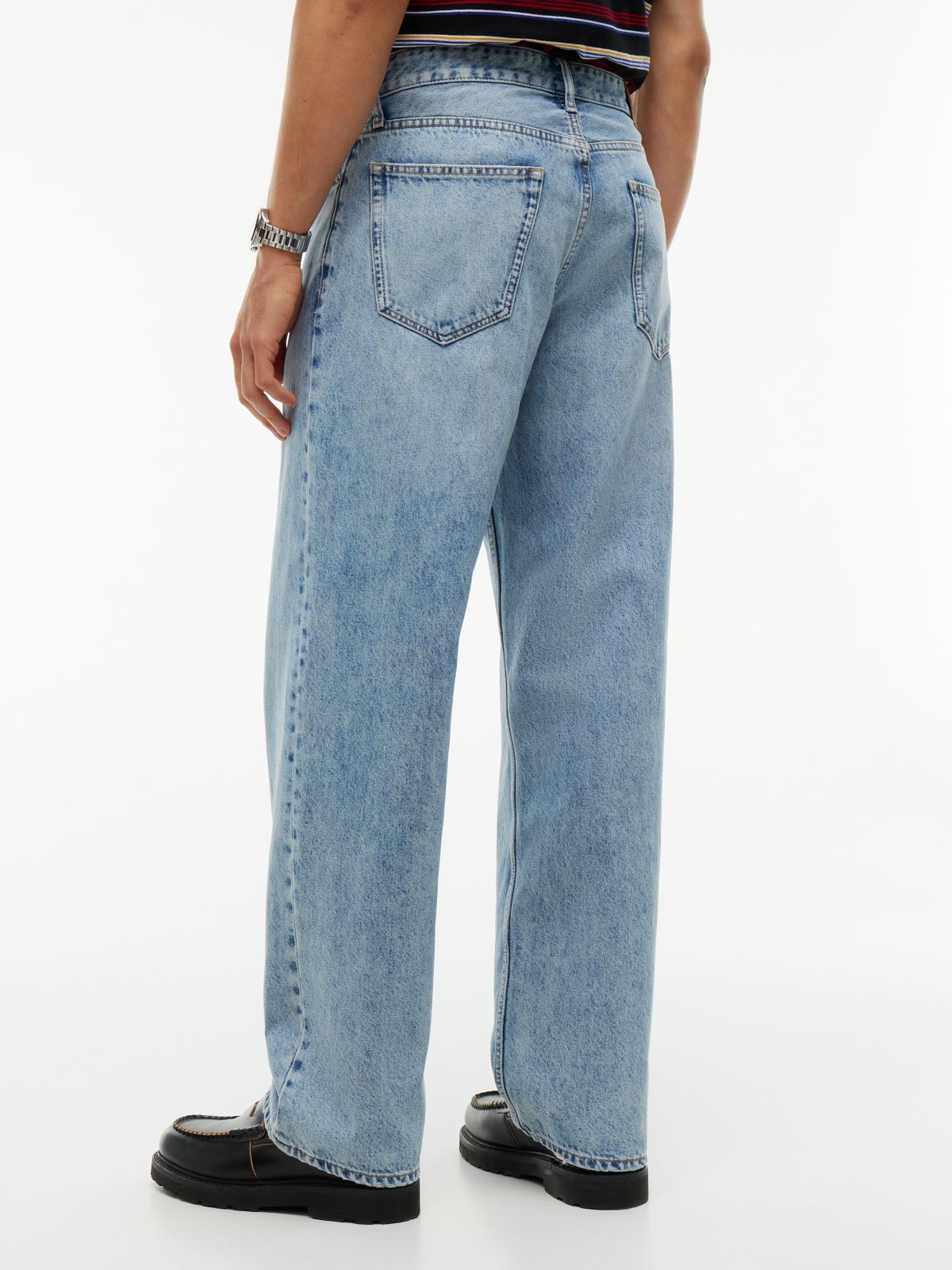 Tommy Jeans Lightweight Loose Straight Jean — Denim Light