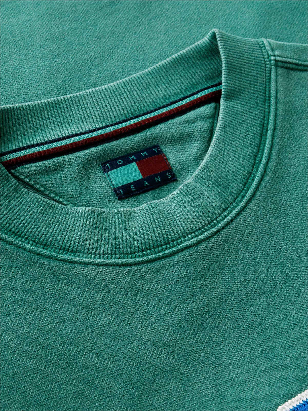Tommy Jeans Garment-Dyed Sweatshirt — Velvet Green