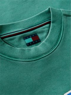 Tommy Jeans Garment-Dyed Sweatshirt — Velvet Green 6