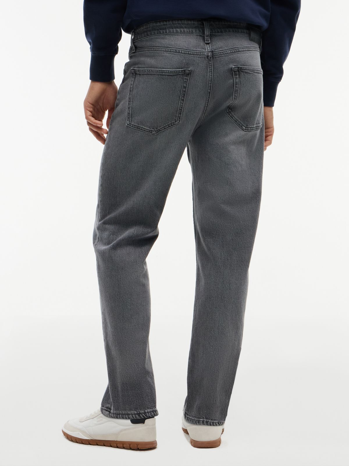 Tommy Jeans Tapered Relaxed Jean — Grey