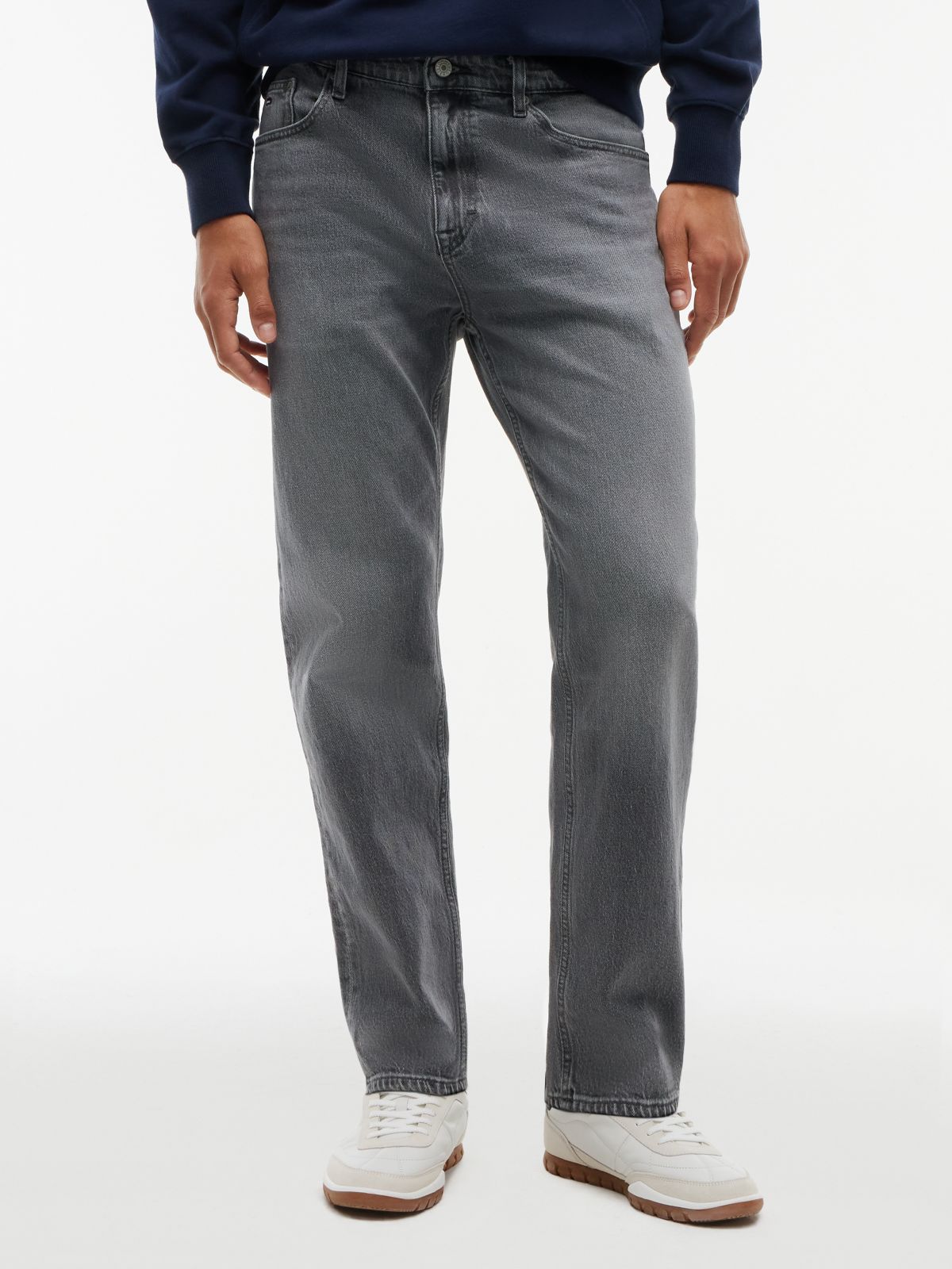 Tommy Jeans Tapered Relaxed Jean — Grey