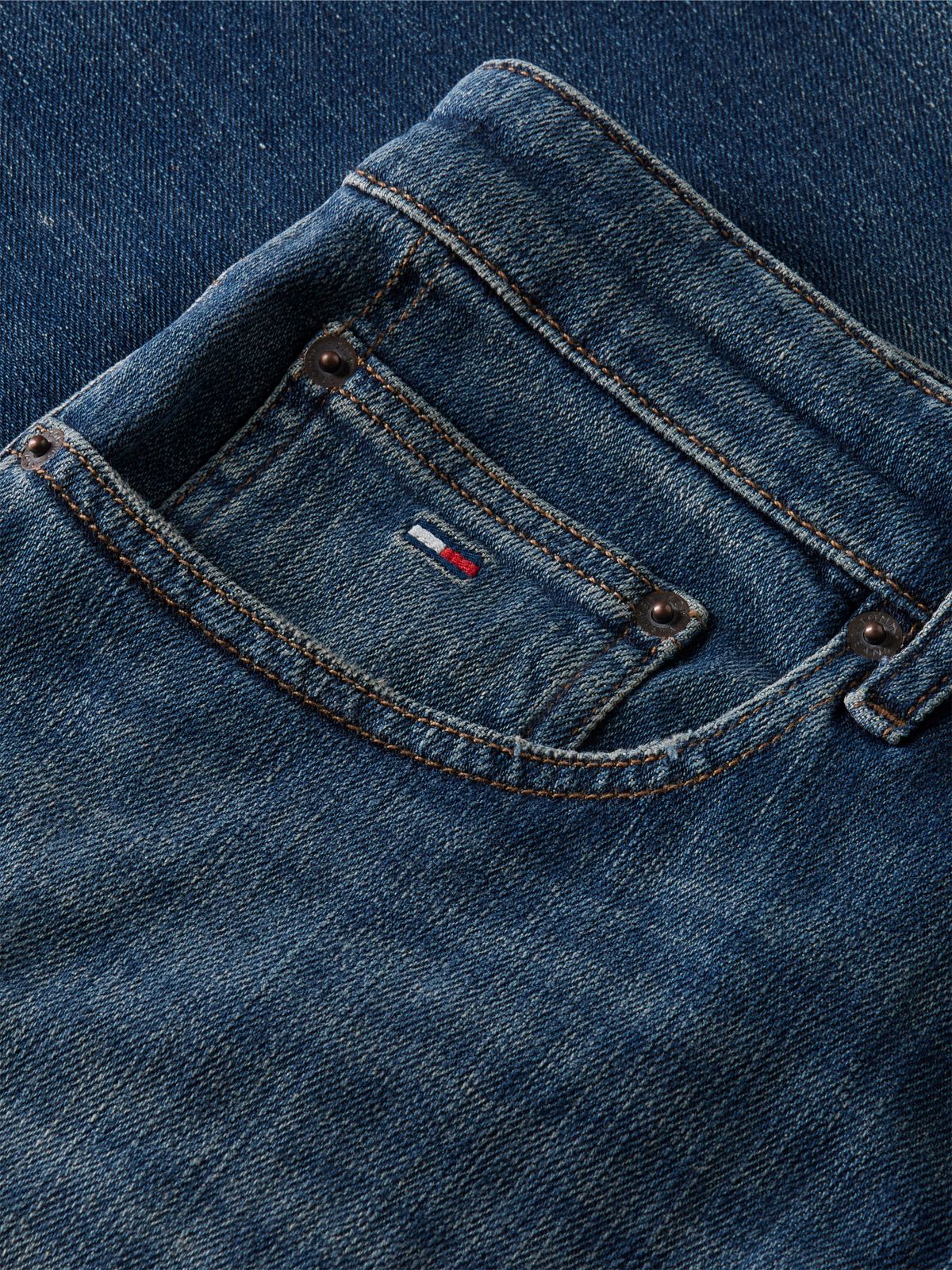 Tommy Jeans Slim Bootcut Jean — Denim Dark