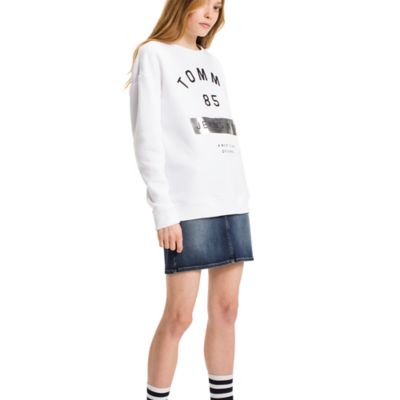 tommy hilfiger metallic logo sweatshirt