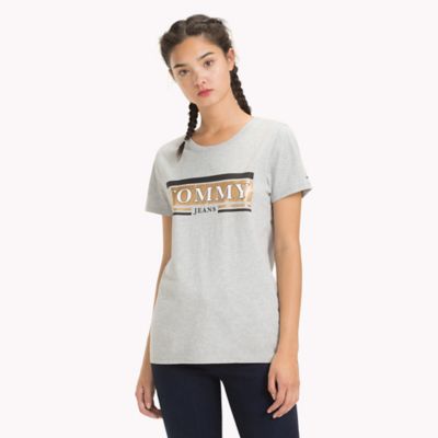 tommy jeans metallic logo t shirt