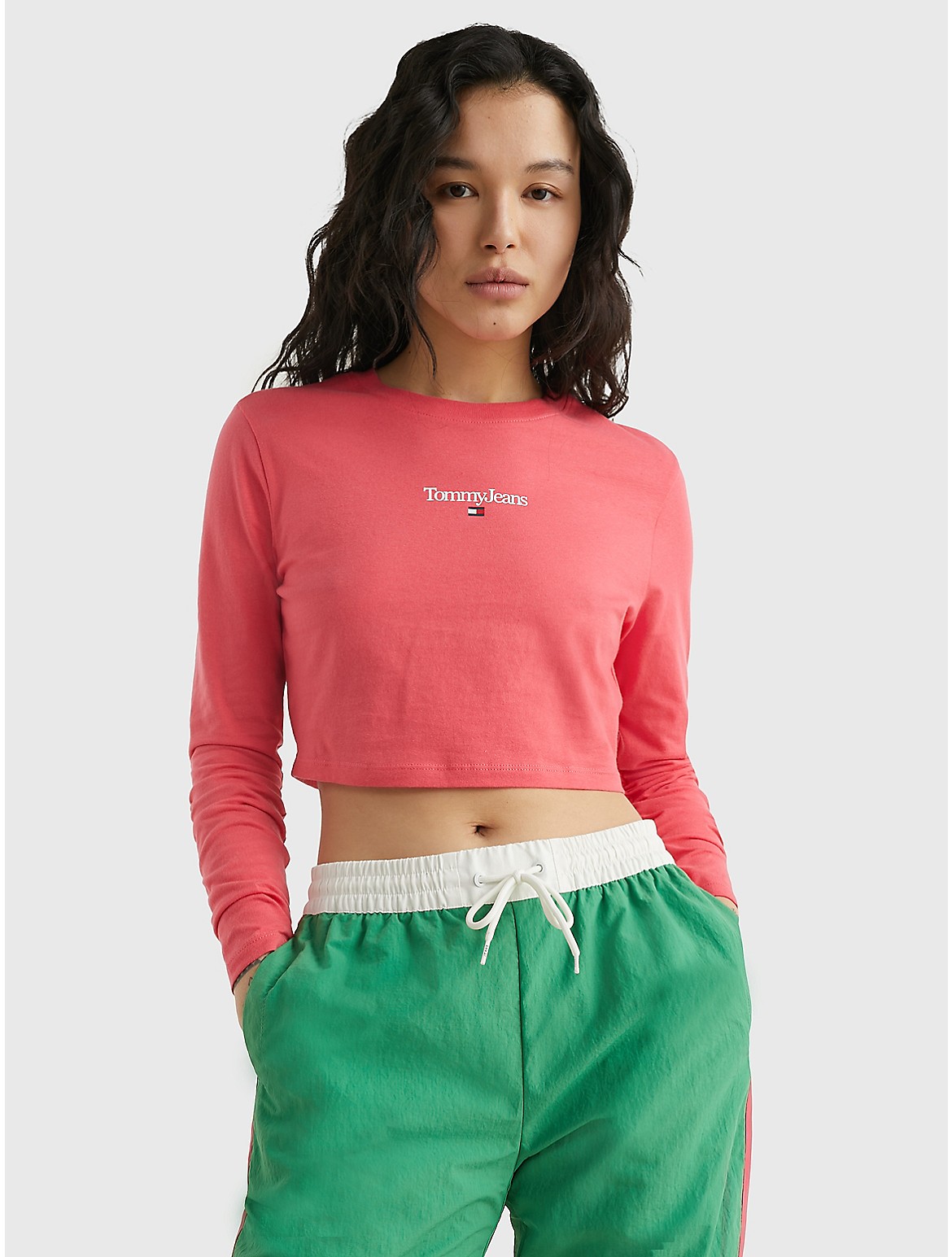 Tommy Hilfiger Cropped Baby Fit Logo In Laser Pink | ModeSens