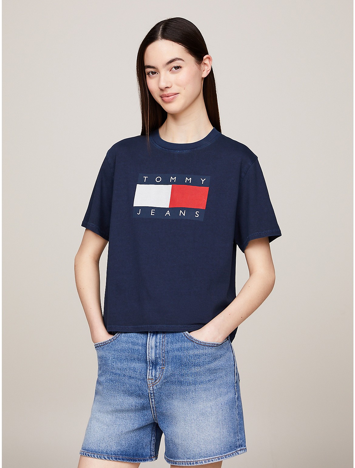 Tommy Hilfiger Women's Boxy Fit Flag Badge T-Shirt
