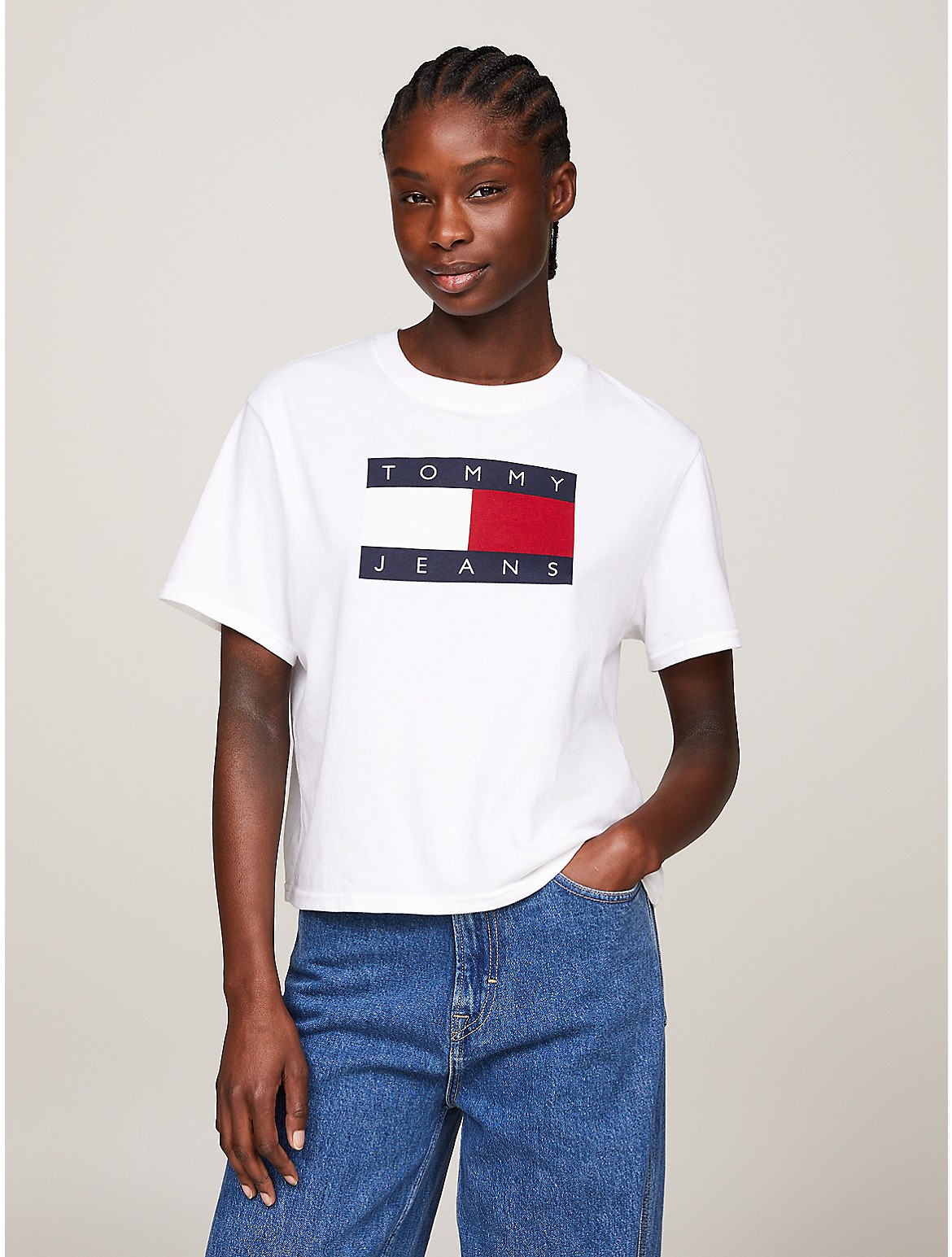 Tommy Hilfiger Women's Boxy Fit Flag Badge T-Shirt
