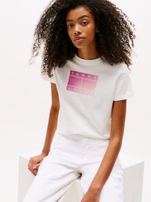売れ筋商品|||トミーヒルフィガー カットソー トップス レディース Women's Cotton Gradient Flag Graphic T-Shirt ECRU Embroidered Flag Stripe Logo T-Shirt | Tommy Hilfiger