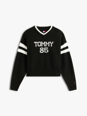 Женские джинсы Tommy Hilfiger Tommy Jeans 85 Varsity V-Neck Sweater — фото 4