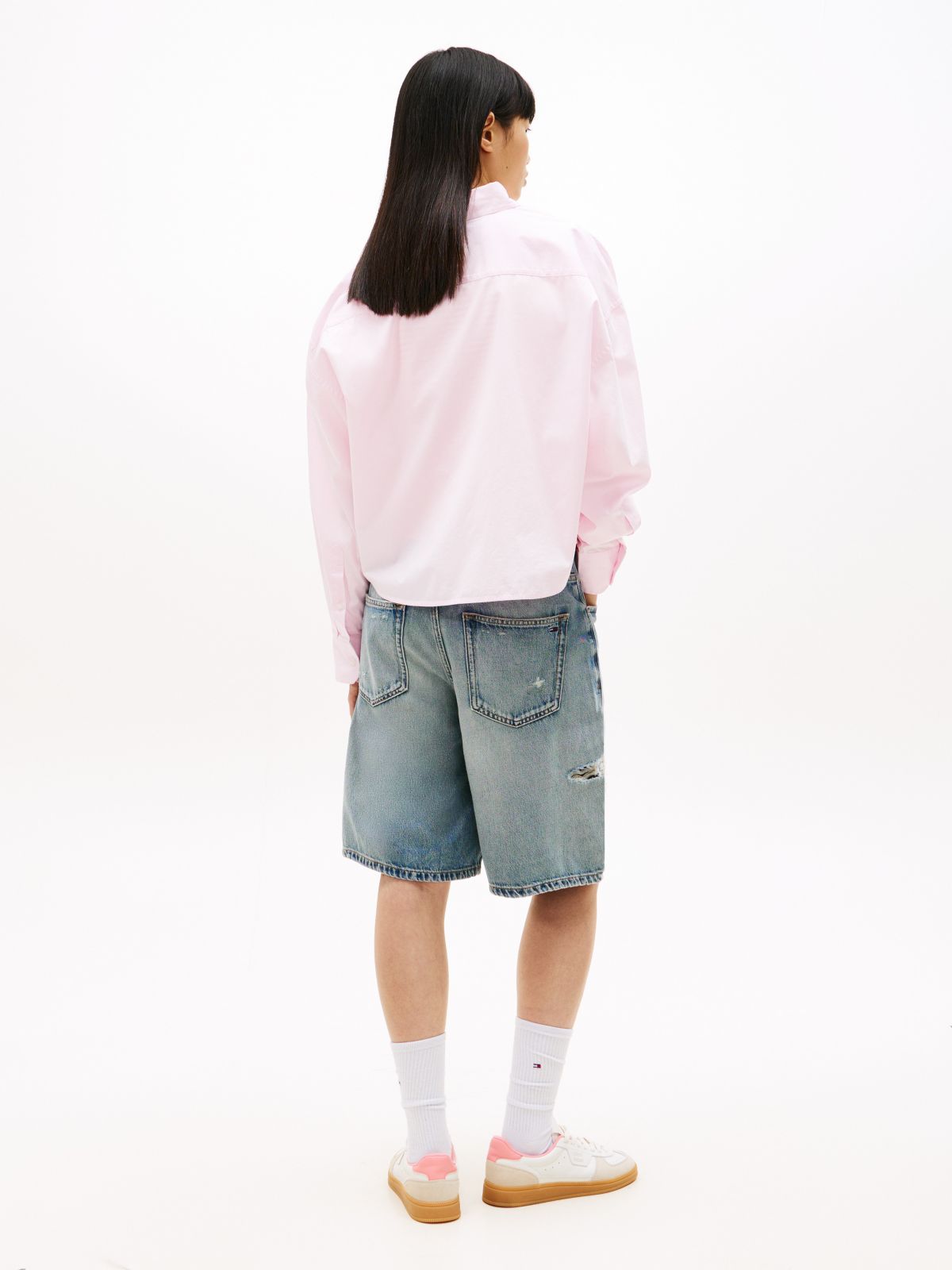 Tommy Jeans Relaxed Cropped Poplin Shirt — Pearly Pink