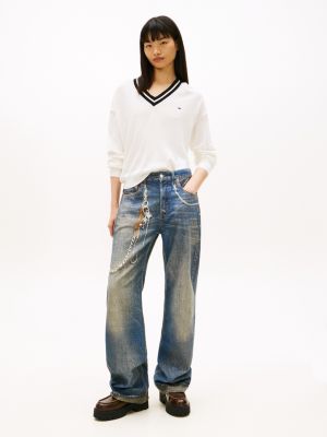 Женские джинсы Tommy Hilfiger Tommy Jeans Relaxed Fit V-Neck Sweater — фото 3