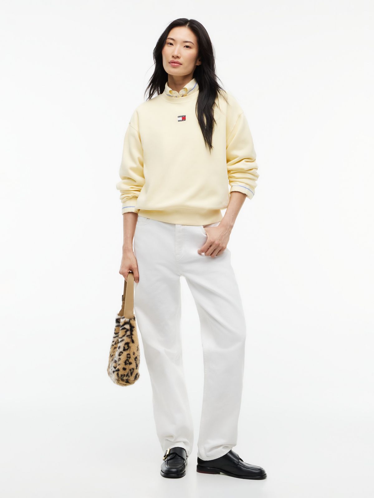 Tommy Jeans Badge Boxy Fit Sweatshirt — Day Lily