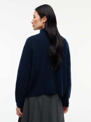 Женский свитер Tommy Hilfiger Tommy Jeans Badge Mockneck, цвет: Тёмно-синий — фото 4