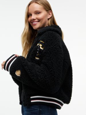 Женская куртка Tommy Hilfiger Tommy Jeans Teddy Fleece Varsity, цвет: Чёрный — фото 3