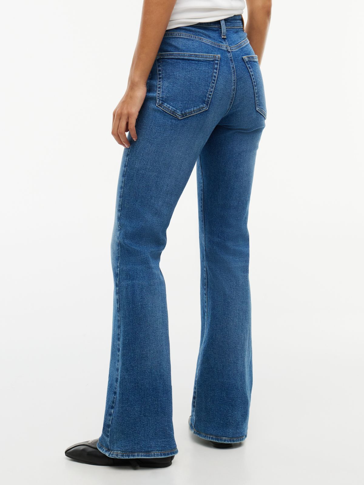 Tommy Jeans High-Rise Flare Jean — Denim Medium