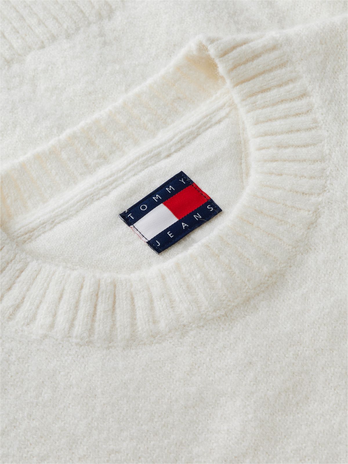 Tommy Jeans Badge Crewneck Sweater — Off White