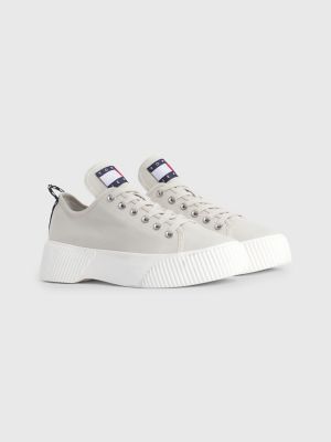 Tommy Hilfiger sale: Up to 70% off clothing, shoes, accessories