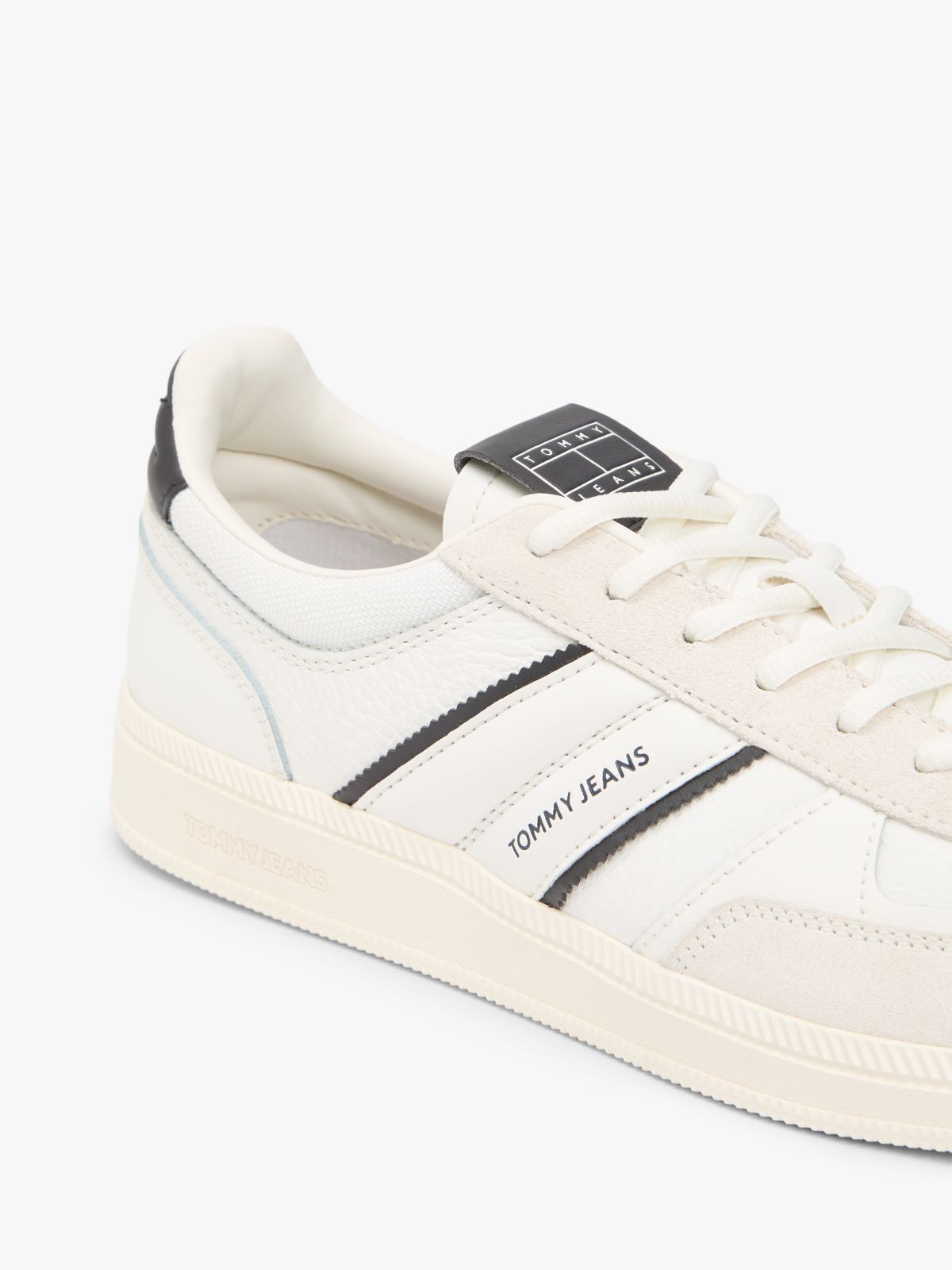 Tommy Jeans Suede Mix Skater Sneaker — Ecru/Black
