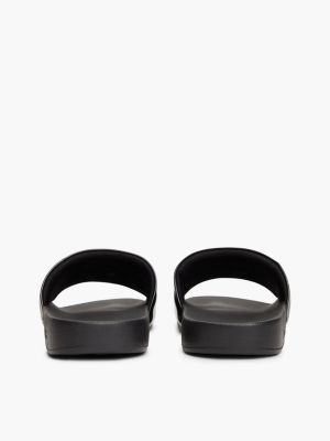 Женские джинсы Tommy Hilfiger Tommy Jeans Patent Pool Slide, цвет: Чёрный — фото 4