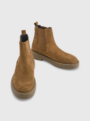 Tommy hilfiger classic 2024 suede chelsea boots