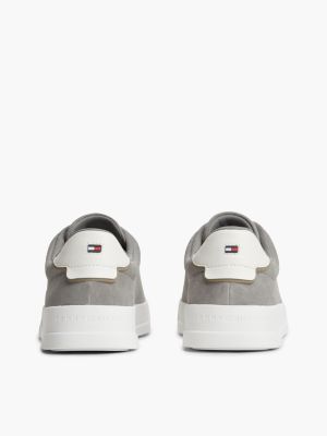 Мужские кроссовки Tommy Hilfiger Tommy Logo Suede Court, цвет: Серый — фото 4