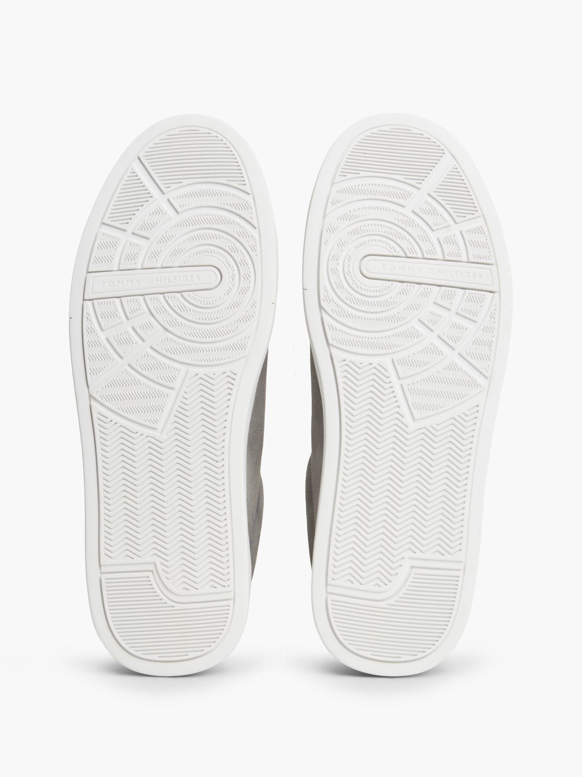 Tommy Logo Suede Court Sneaker — Hydrogen Grey