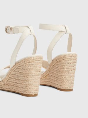 Tommy hilfiger yurri espadrille best sale wedge sandal