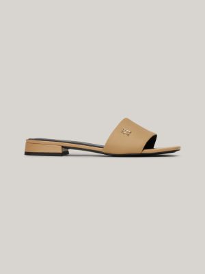 TH Plaque Leather Slide, Classic Khaki