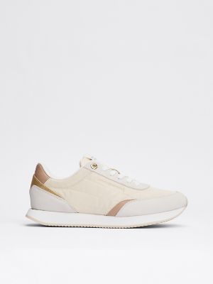 Tommy Logo Runner Sneaker, Muslin/Claystone