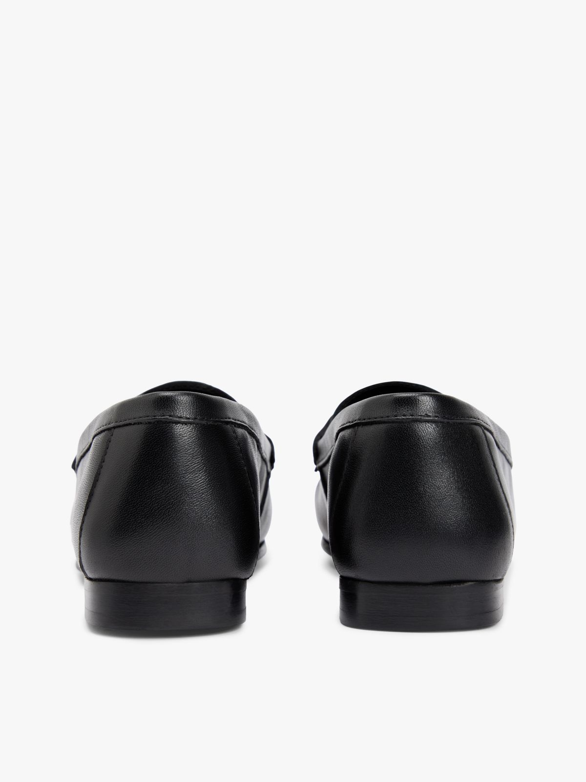 Chain-Link Leather Loafer — Black