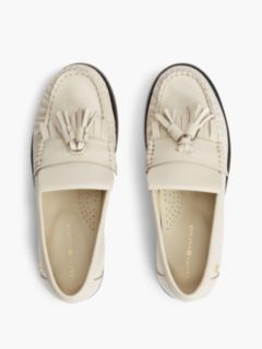 Shiny Leather Tassel Loafer — Classic Beige 3