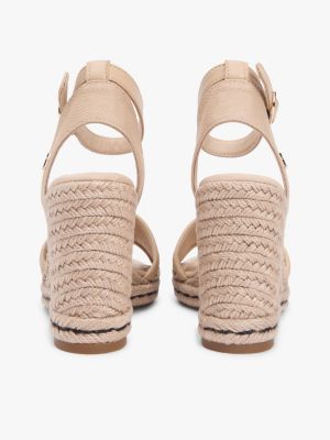 Женские сандалии Tommy Hilfiger Raffia Wedge Espadrille Sandal, цвет: Натуральный / Чёрный — фото 4