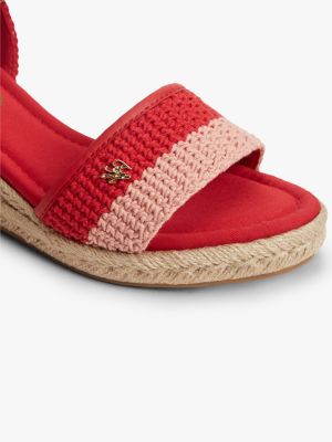 Женские сандалии Tommy Hilfiger Crochet Wedge Espadrille Sandal, цвет: Красный — фото 6