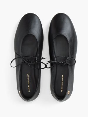 Женские балетки Tommy Hilfiger Lace-Up Leather Mary Jane Ballet Flat, цвет: Чёрный — фото 3